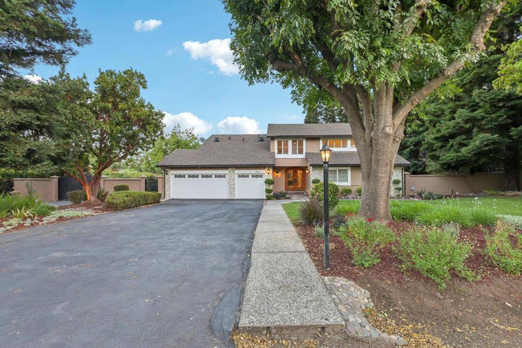 Morgan Hill, CA 95037,2150 Green Acres LN