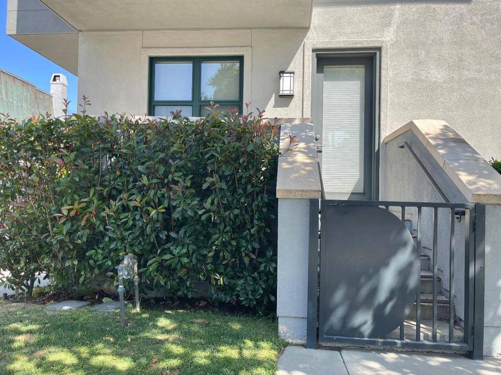 San Mateo, CA 94401,225 9th AVE #105