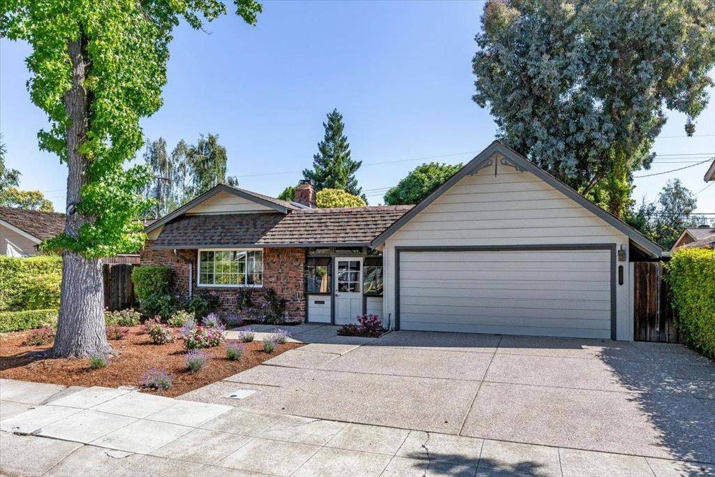 Palo Alto, CA 94306,3325 Saint Michael DR