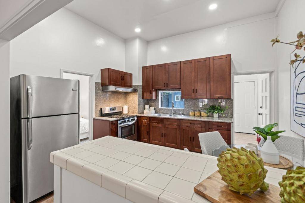 1338 York ST San Francisco, CA 94110