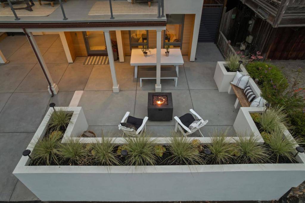 Santa Cruz, CA 95062,237 21st AVE