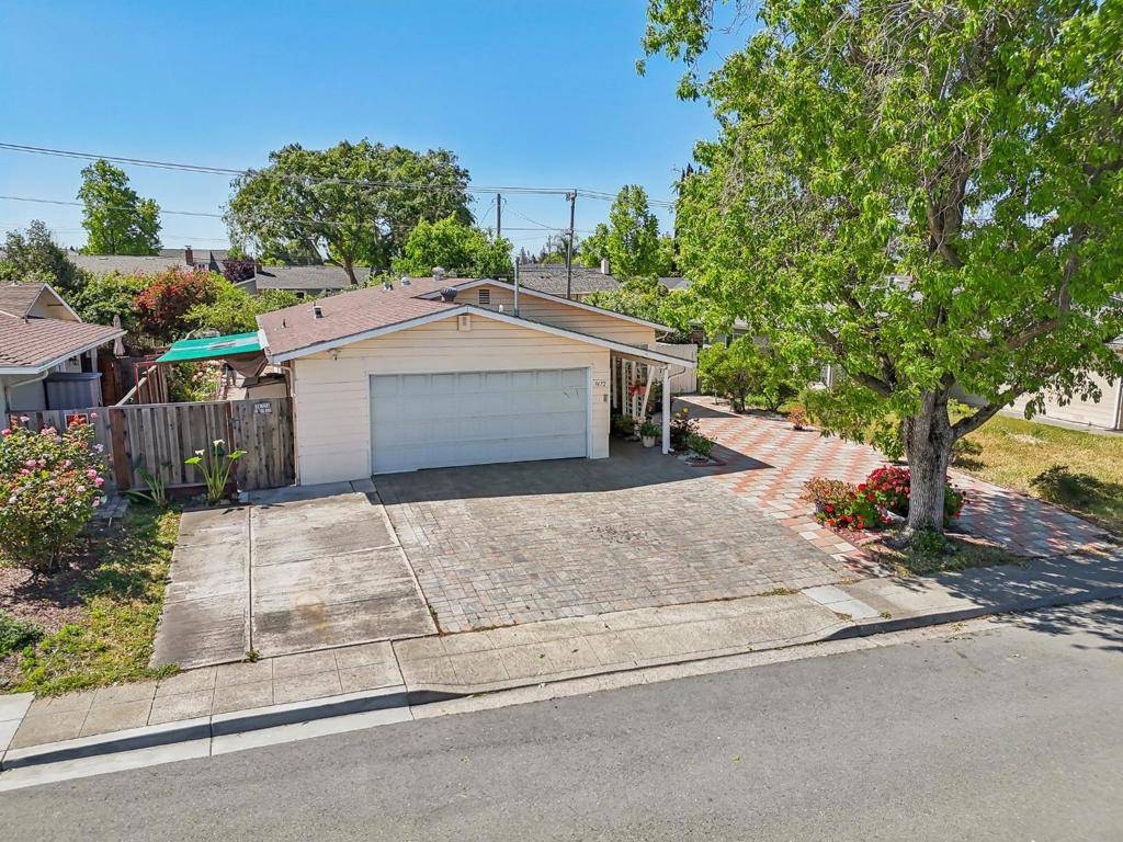 Milpitas, CA 95035,1672 Edsel DR