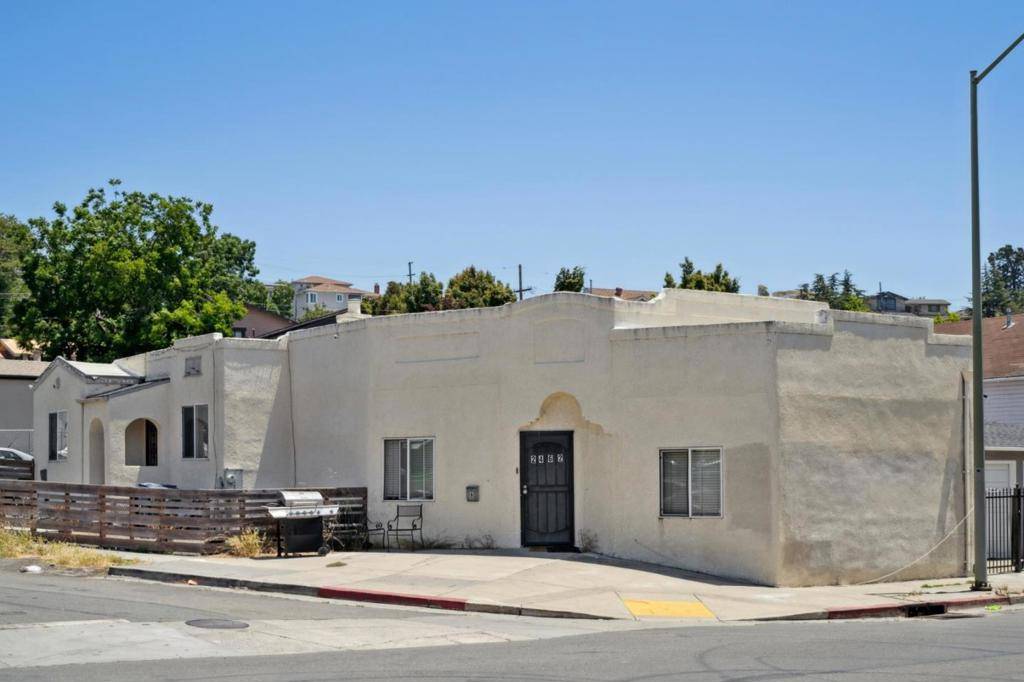Oakland, CA 94605,2462 Taylor AVE