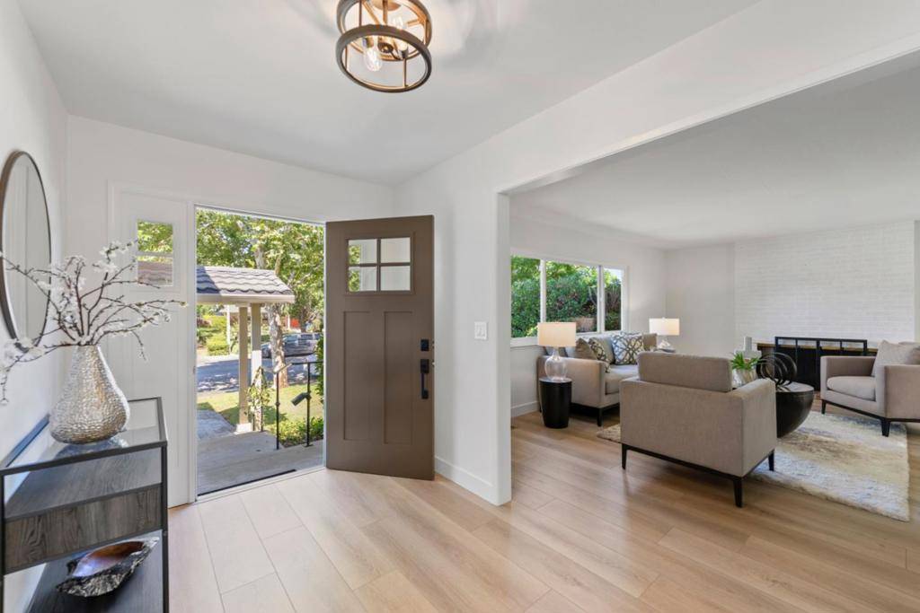 Sunnyvale, CA 94087,1580 Benton ST