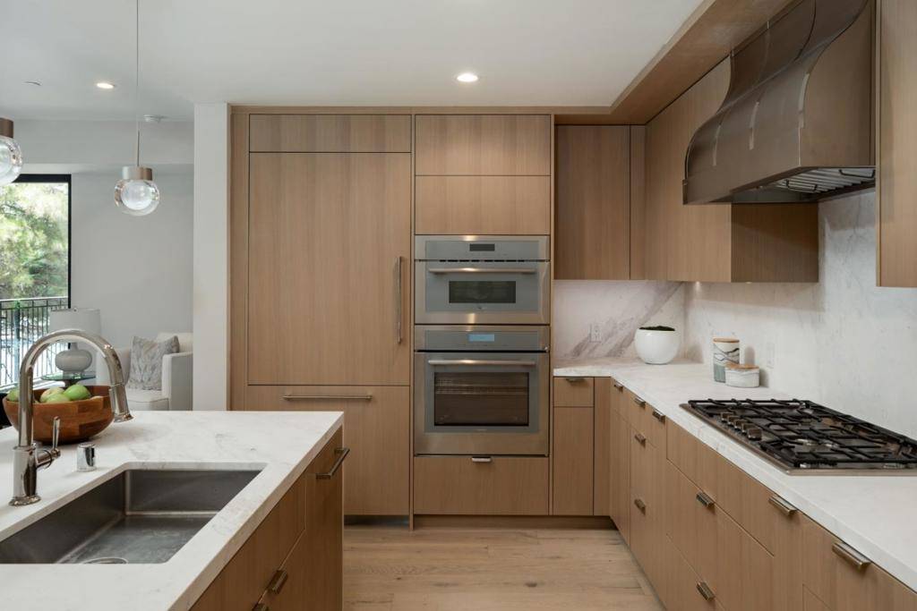 Los Altos, CA 94022,450 First ST #201