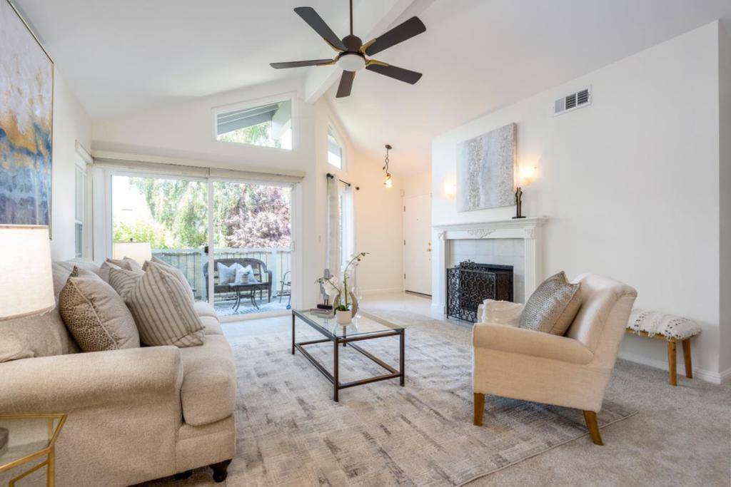 San Mateo, CA 94404,1638 Via Laguna #9