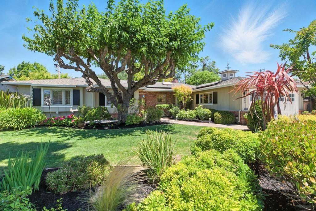Mountain View, CA 94040,1869 Walnut DR