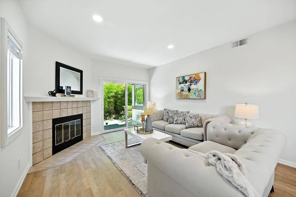 Santa Clara, CA 95051,1400 Bowe AVE #801