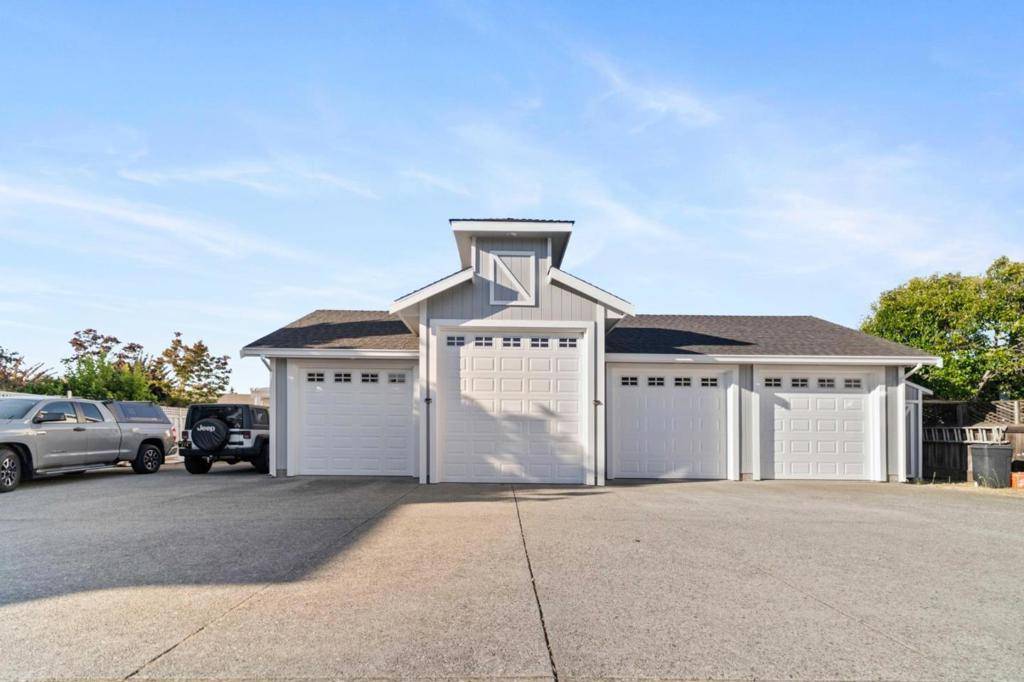 Los Gatos, CA 95032,16973 Roberts RD