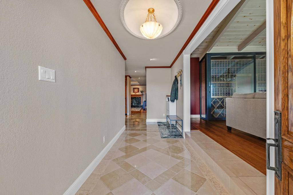 South San Francisco, CA 94080,720 Almond AVE