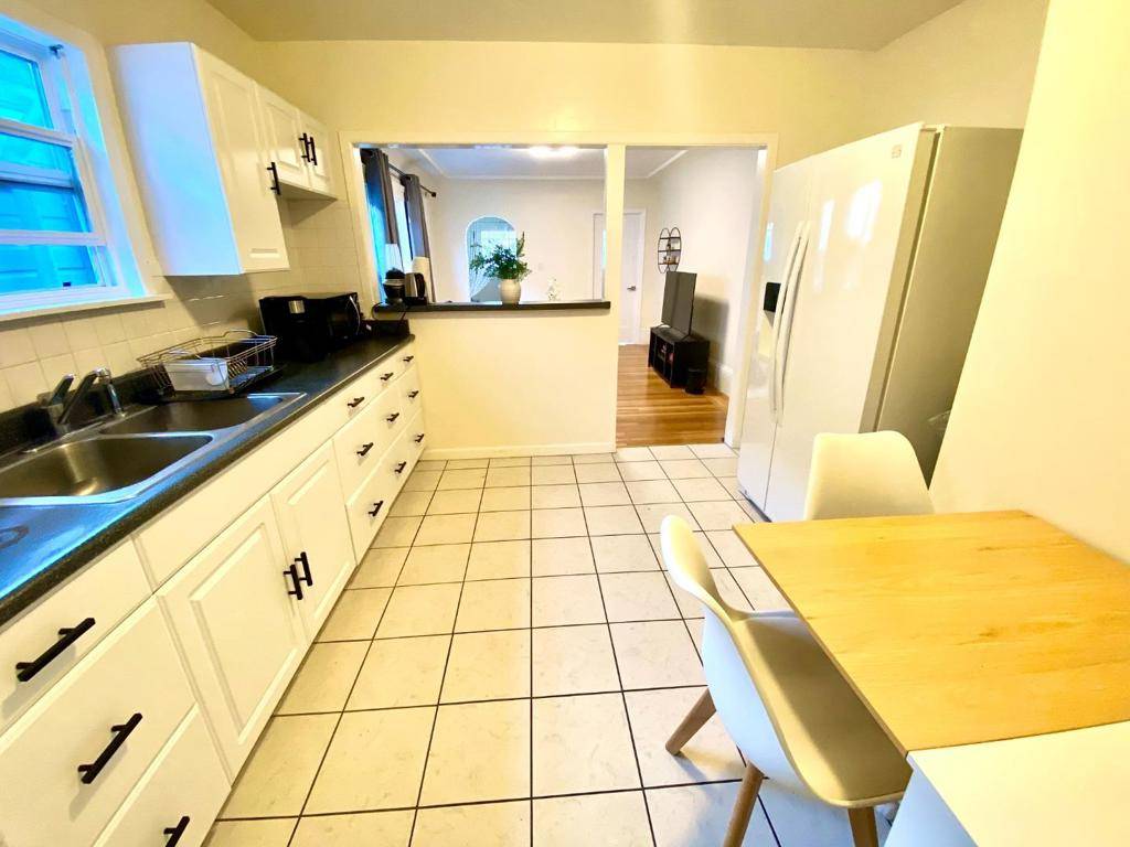459 Flood AVE San Francisco, CA 94112