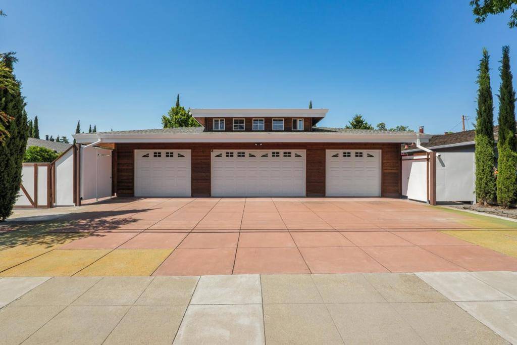 Palo Alto, CA 94303,3160 Louis RD