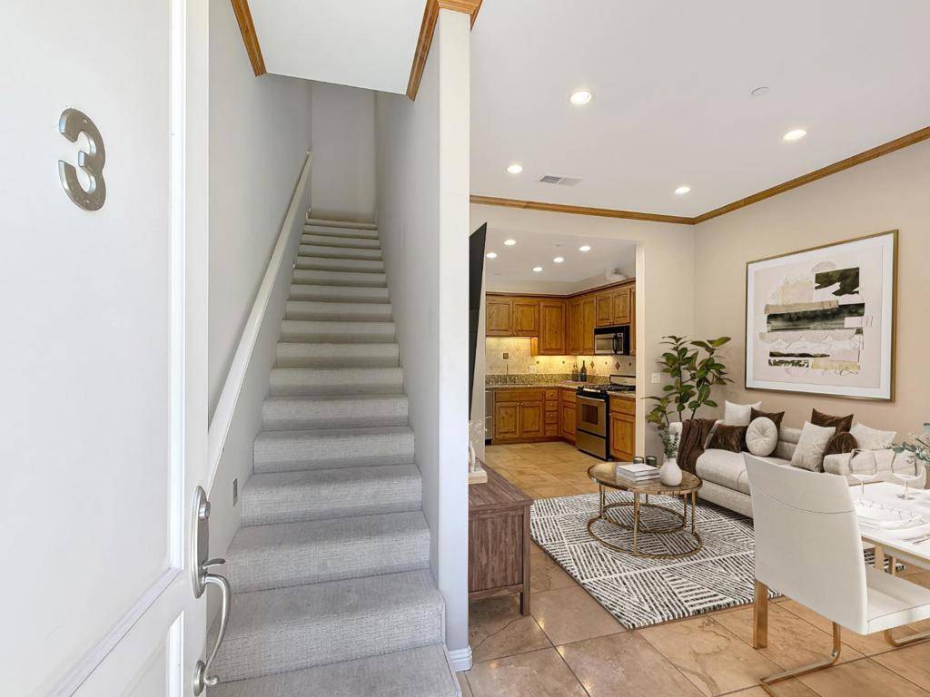 Los Altos, CA 94022,456 Gabilan ST #3