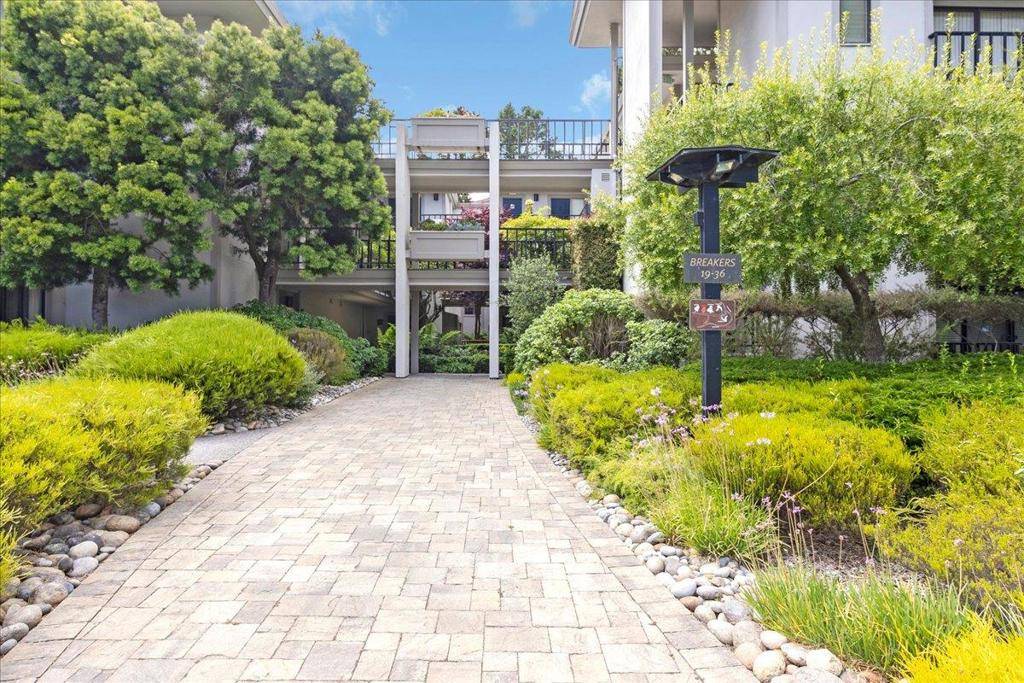 Pebble Beach, CA 93953,32 Ocean Pines LN