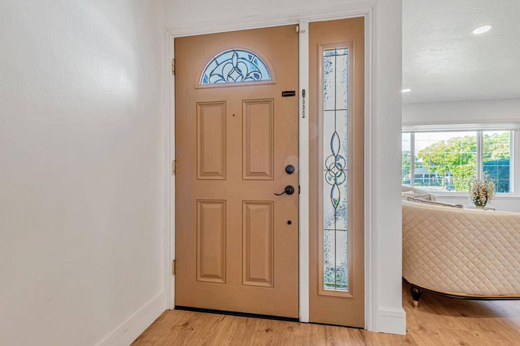 San Jose, CA 95117,3702 Caravella DR
