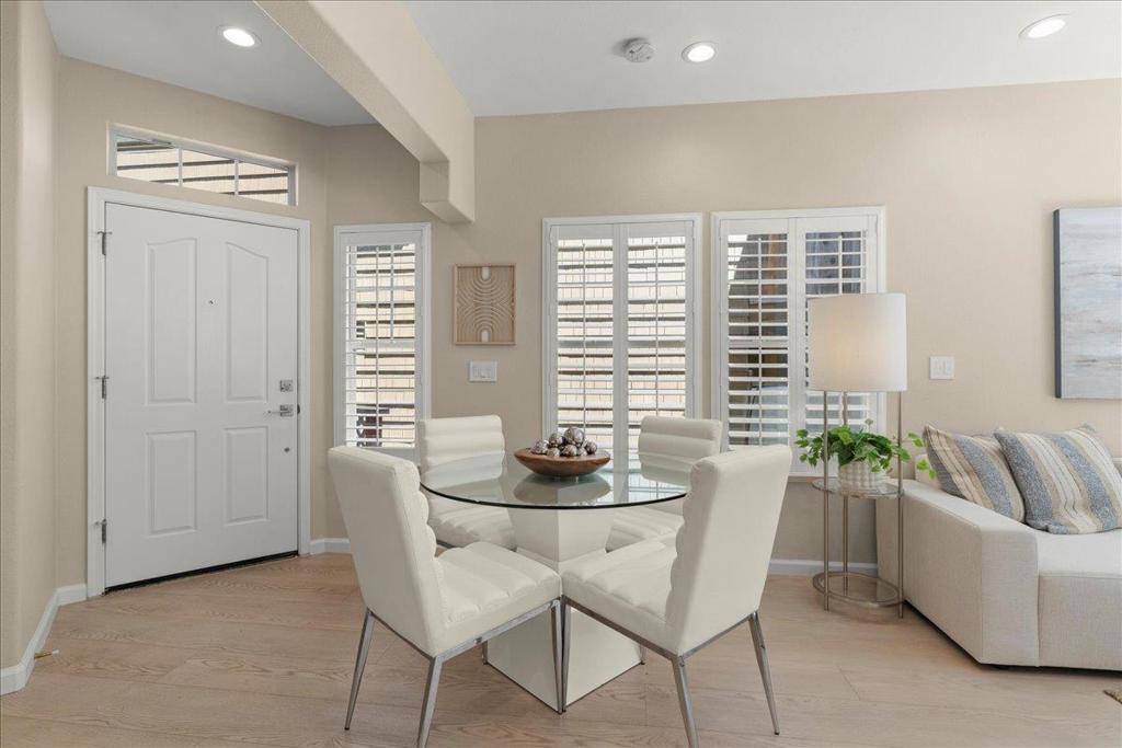 Los Gatos, CA 95032,168 Cuesta De Los Gatos
