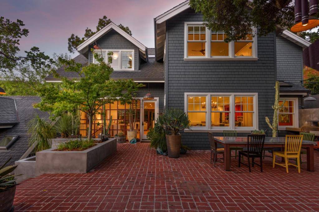 Redwood City, CA 94062,602 Vista DR