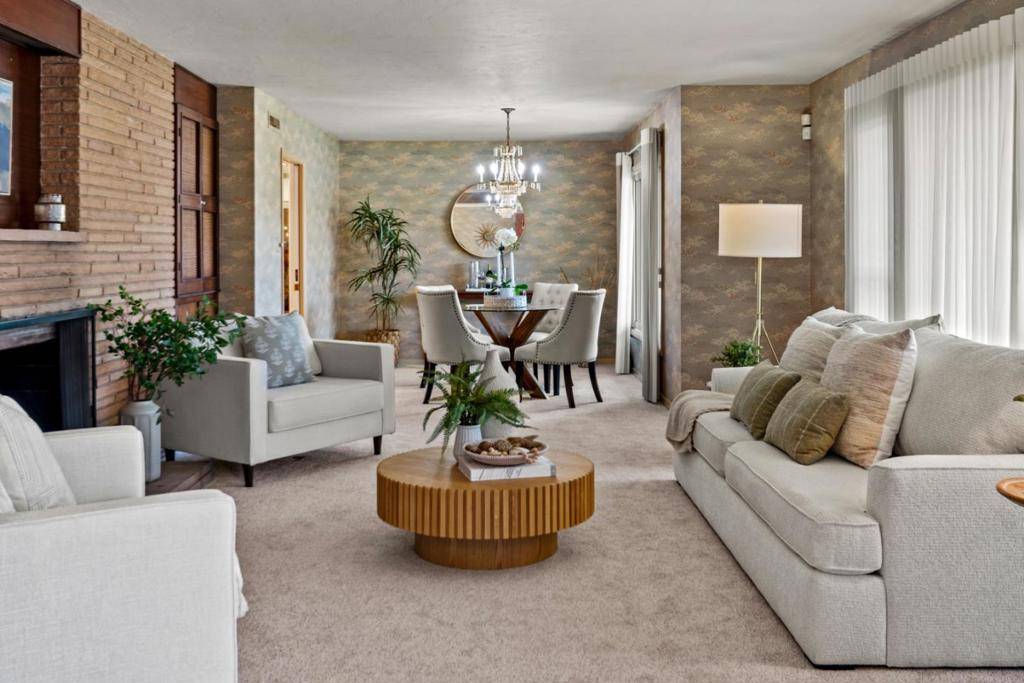 Salinas, CA 93901,30 Santa Ana DR