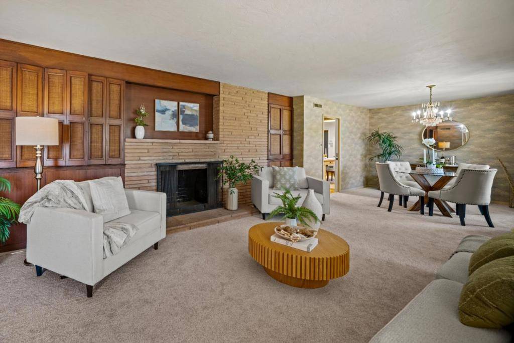 Salinas, CA 93901,30 Santa Ana DR
