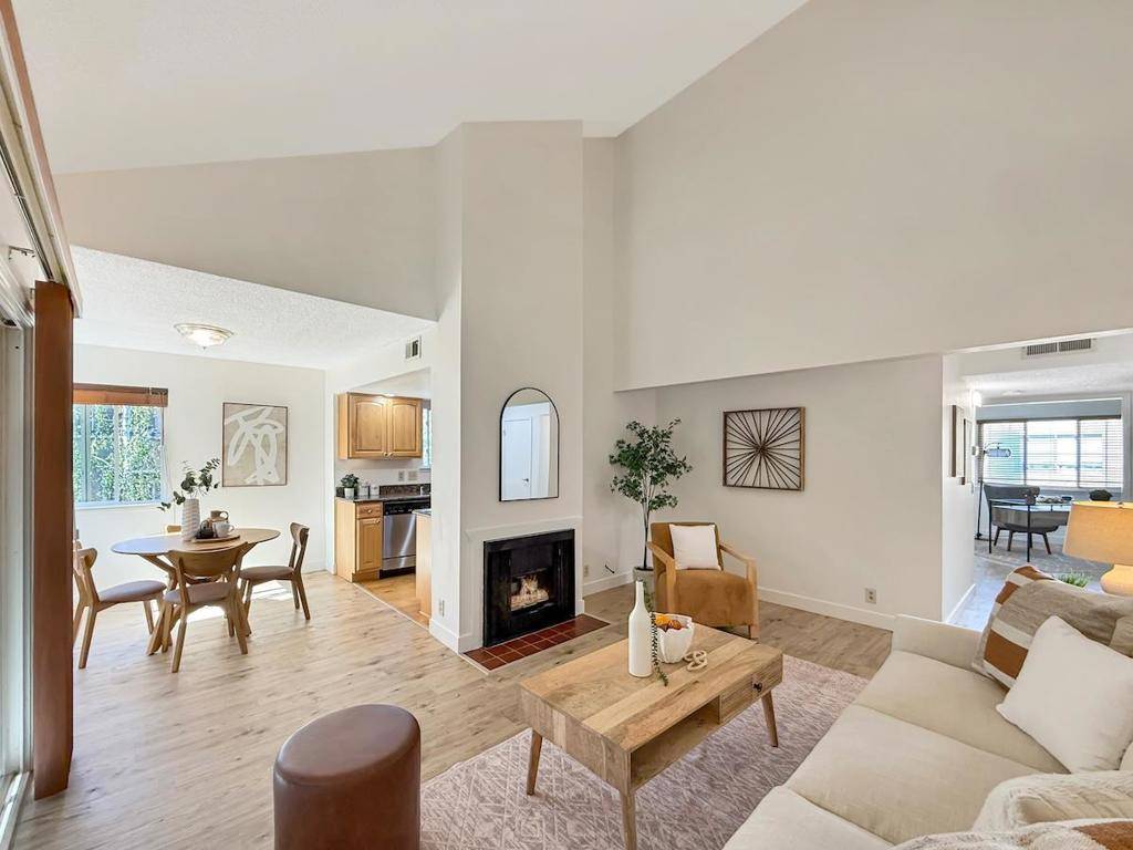 San Jose, CA 95126,1477 De Rose WAY #236