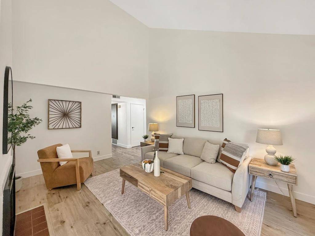 San Jose, CA 95126,1477 De Rose WAY #236