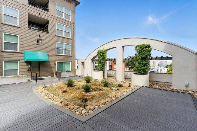 8200 Oceanview TER #321 San Francisco, CA 94132