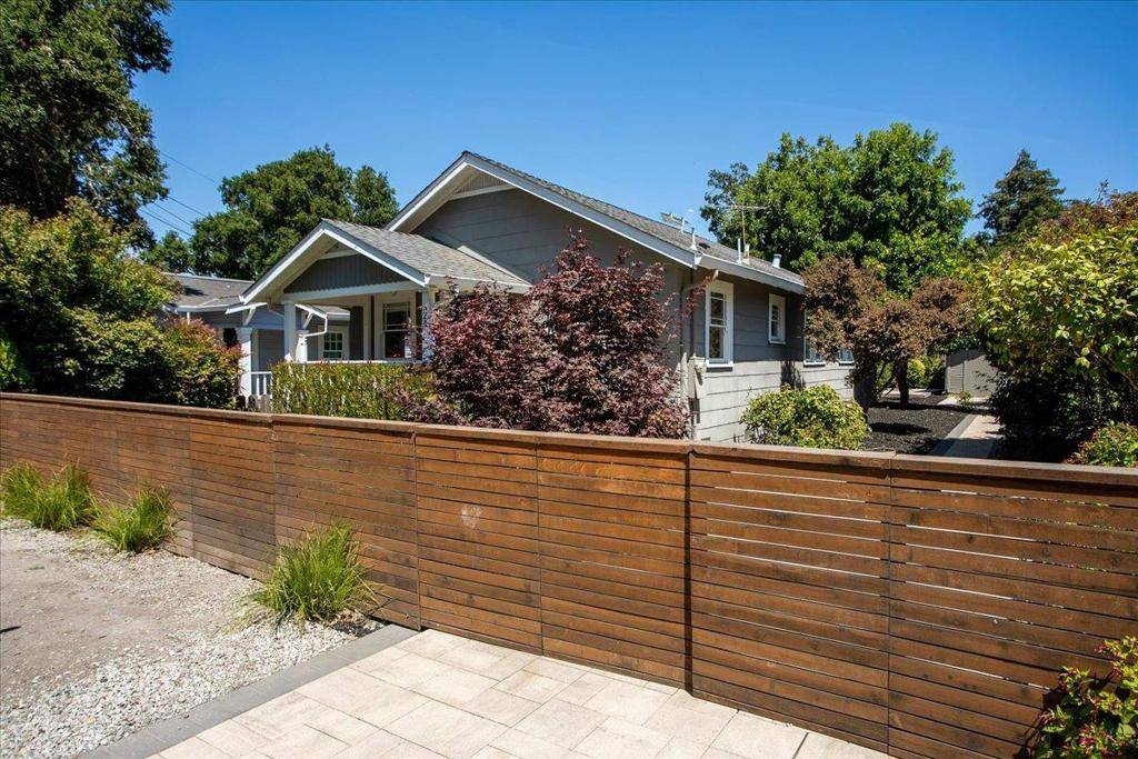 Menlo Park, CA 94025,524 8th AVE