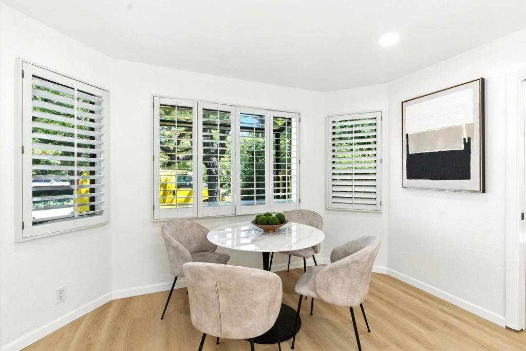 Cupertino, CA 95014,23000 Stonebridge
