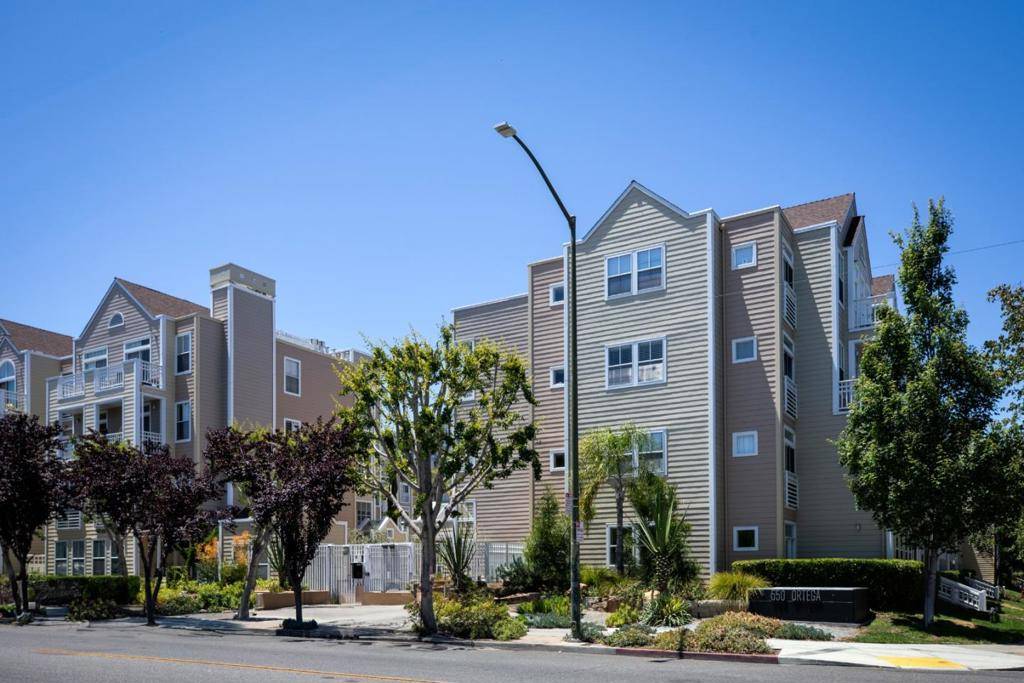 Mountain View, CA 94040,550 Ortega AVE #B123