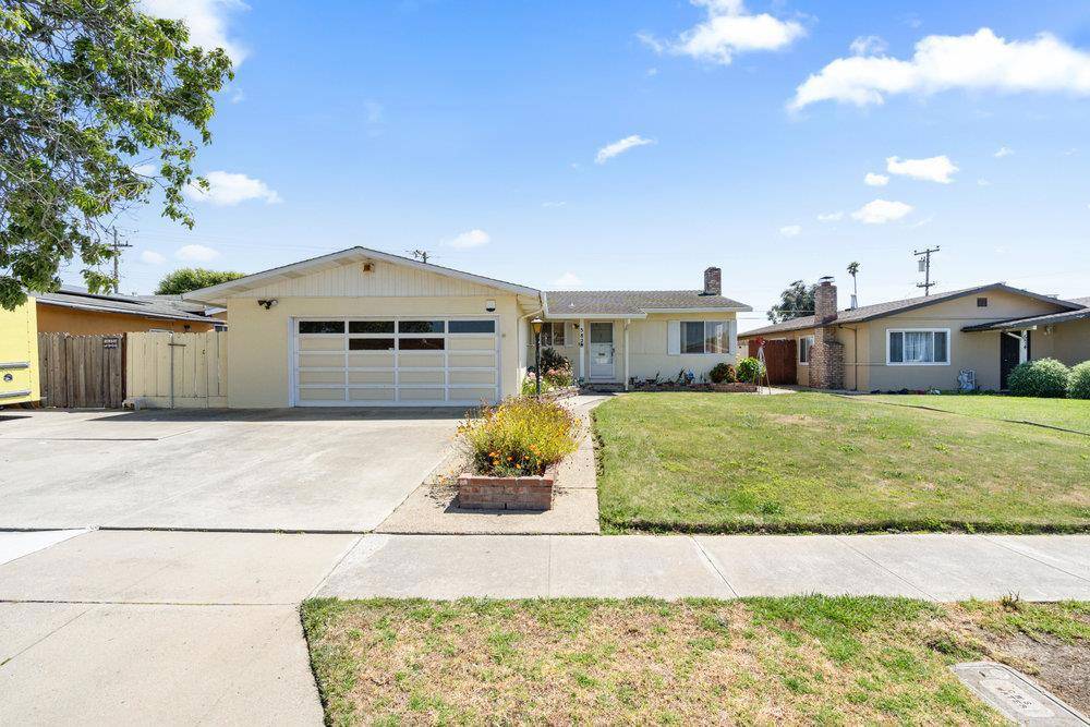 Salinas, CA 93906,582 E Alvin DR