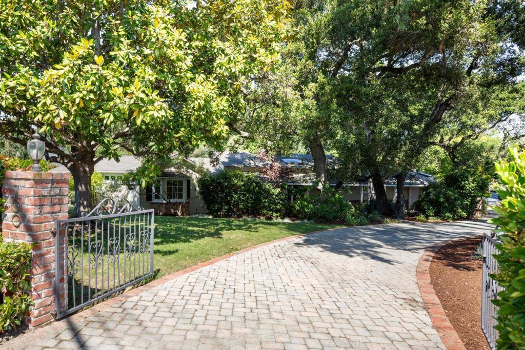 San Mateo, CA 94403,700 Laurelwood DR