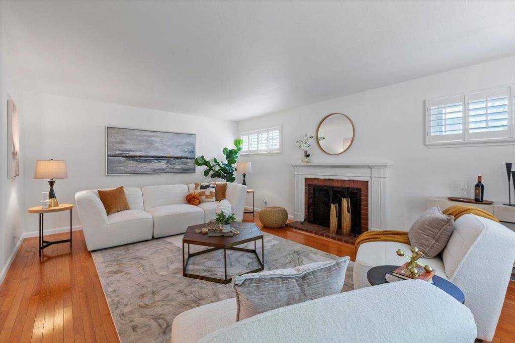 Redwood City, CA 94061,1141 Fairview AVE