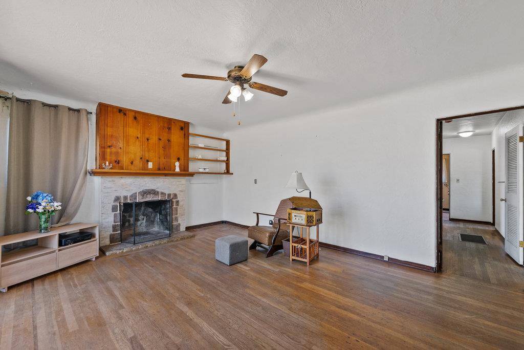 Watsonville, CA 95076,106 Stanford ST