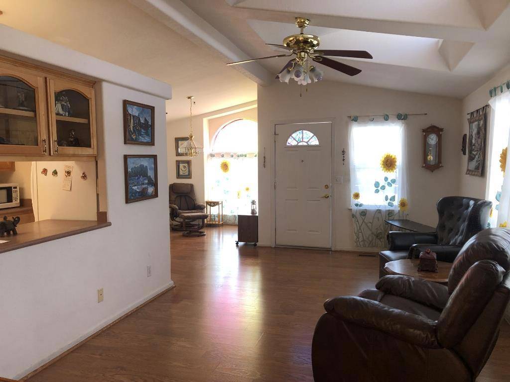 Mountain View, CA 94041,325 Sylvan AVE