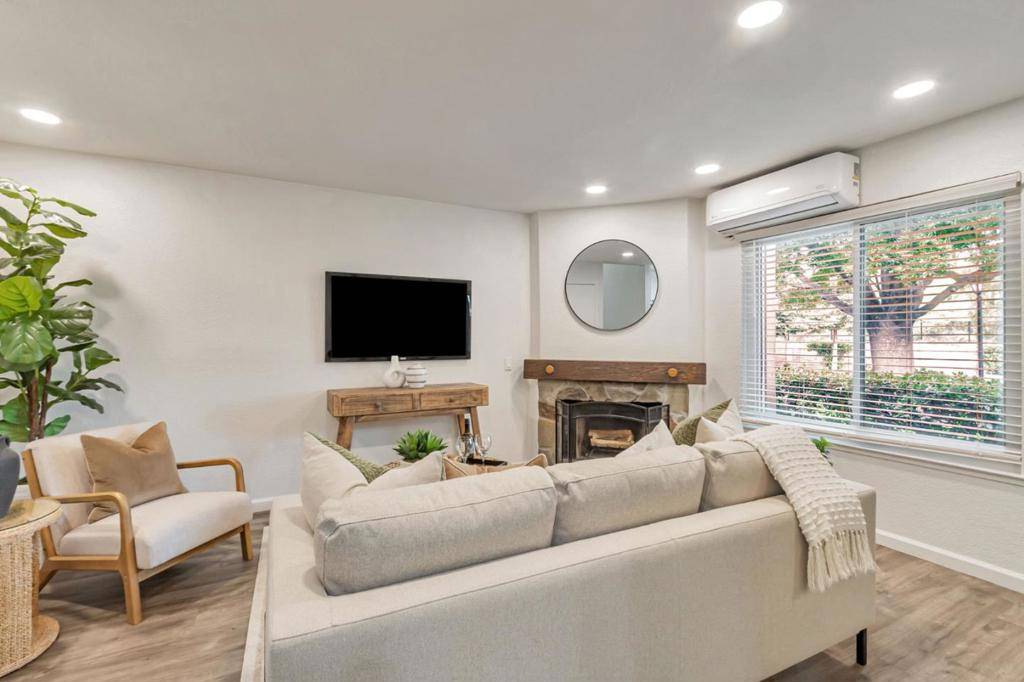 San Jose, CA 95116,1249 Coyote Creek PL