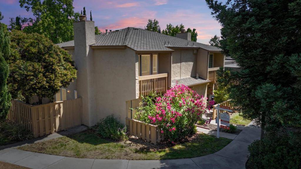 Sunnyvale, CA 94087,125 Connemara WAY #98