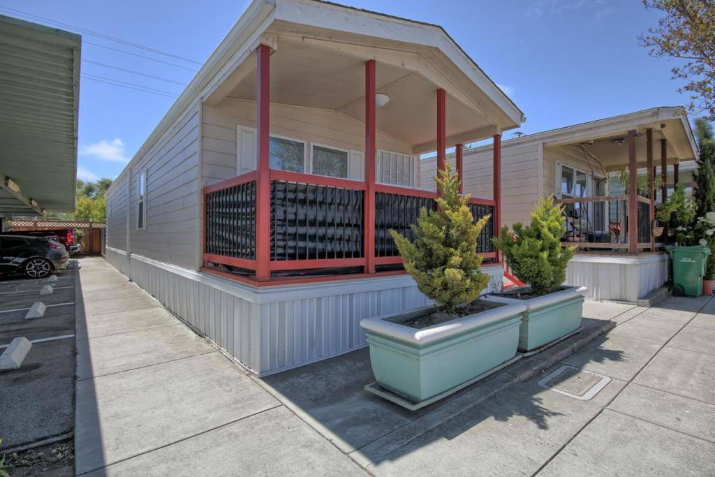 Watsonville, CA 95076,101 W FRONT ST