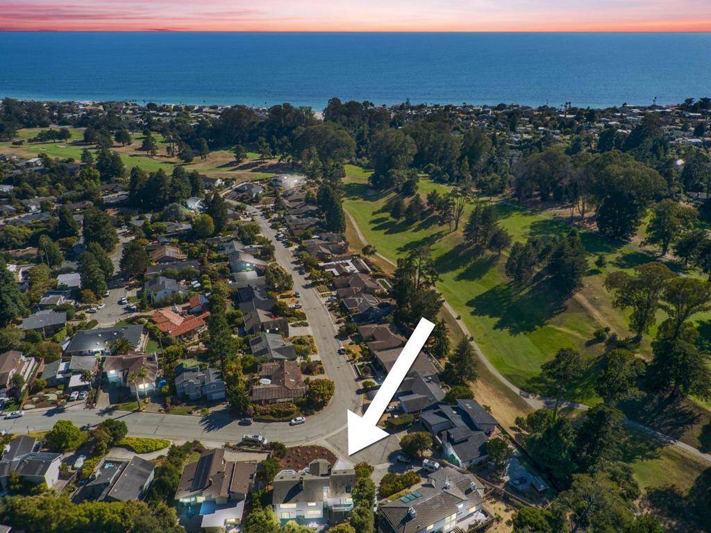 Aptos, CA 95003,607 Saint Andrews DR