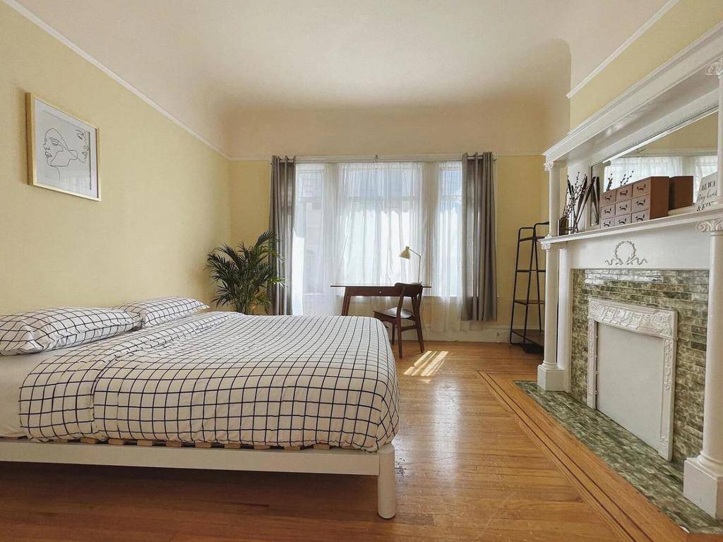 168170 Bernard ST San Francisco, CA 94109