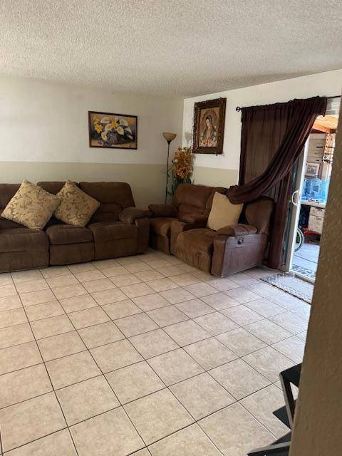 Greenfield, CA 93927,1102 Pinnacles AVE