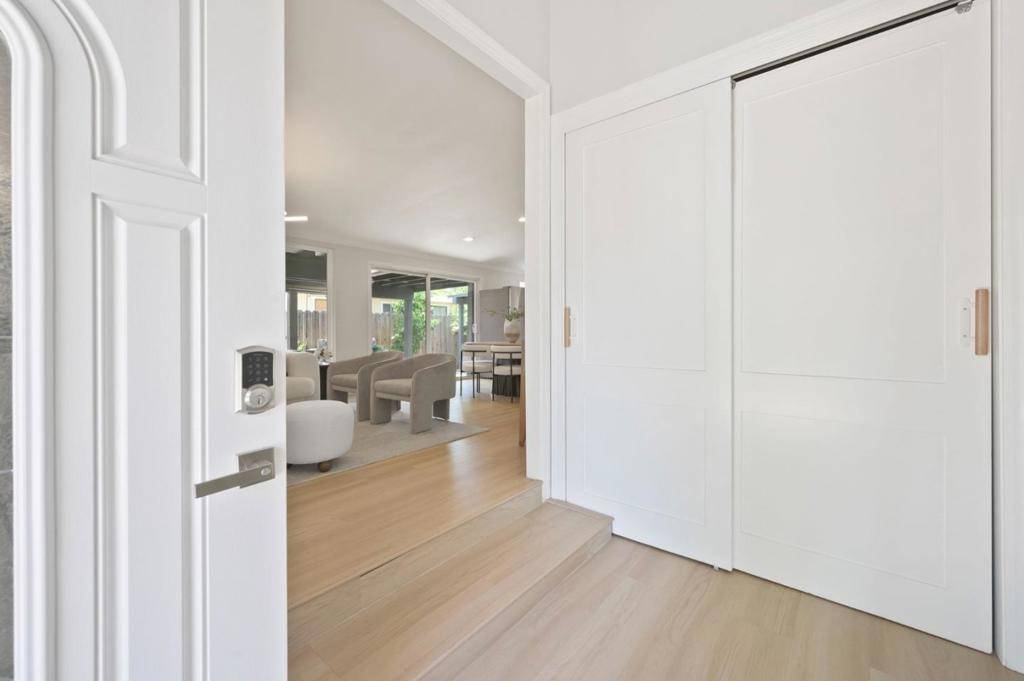 Sunnyvale, CA 94086,1114 Lily AVE