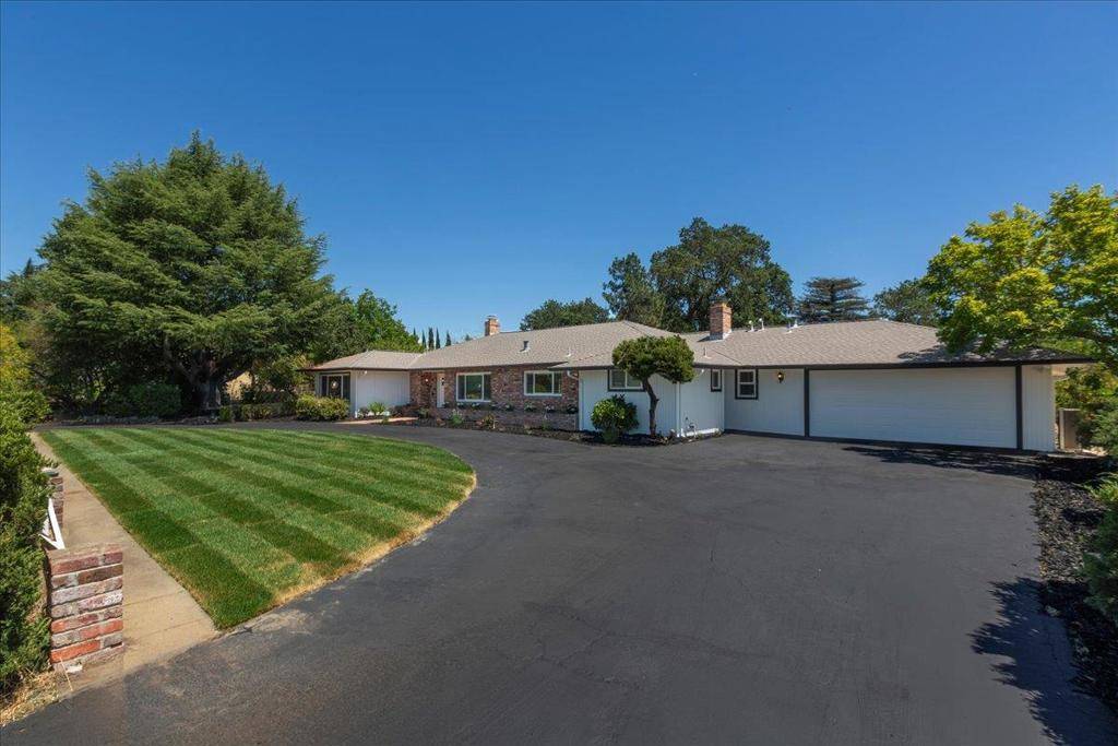 San Martin, CA 95046,190 W San Martin AVE