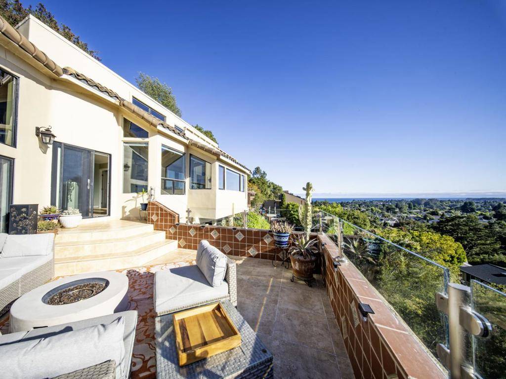 Soquel, CA 95073,3300 Crystal Heights DR