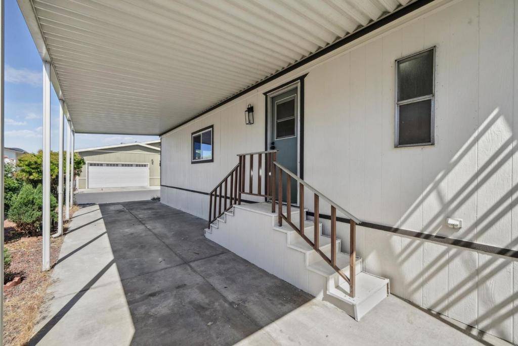 San Jose, CA 95111,423 Chateau La Salle DR