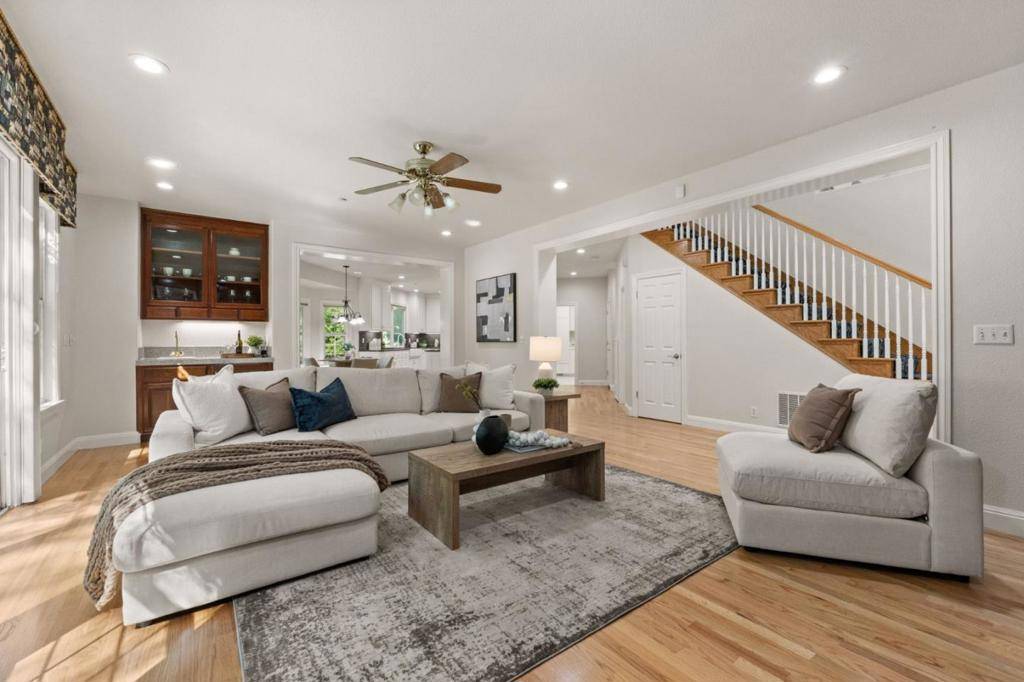 Gilroy, CA 95020,1925 Mantelli DR