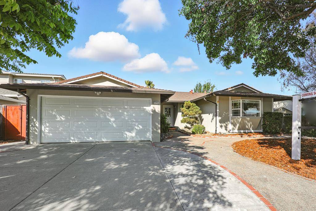 Union City, CA 94587,32461 Darlene WAY