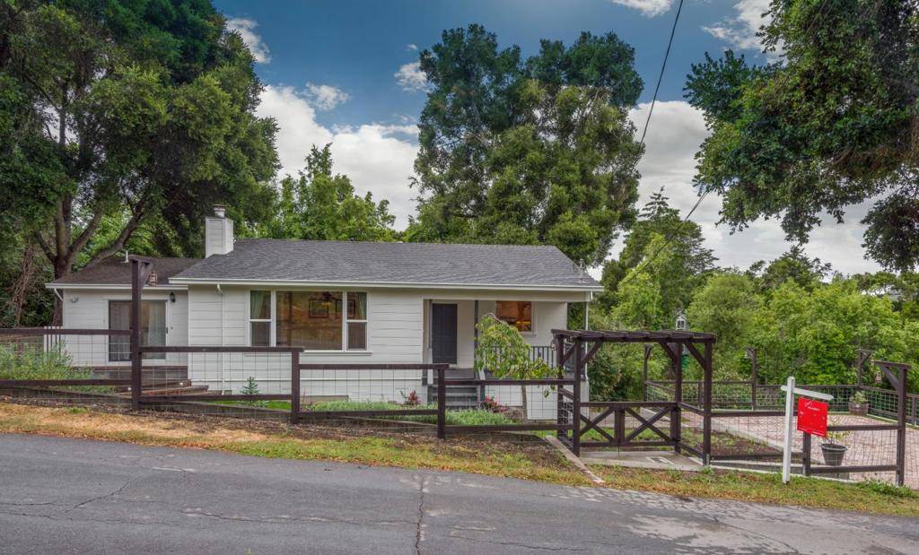 La Honda, CA 94020,156 Sueno Camino