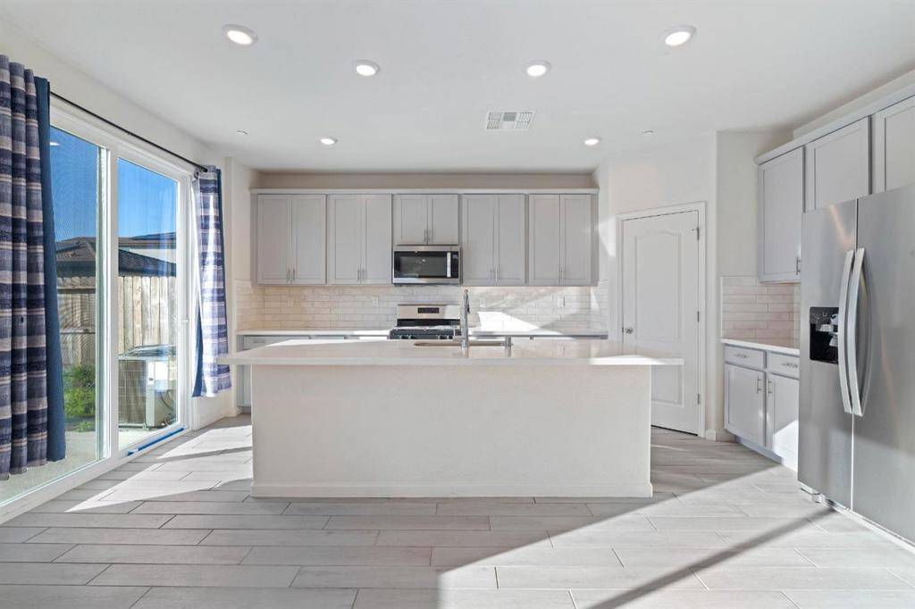Elk Grove, CA 95757,10190 Ashlar