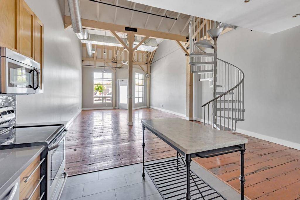 Santa Clara, CA 95050,1777 Lafayette ST #105