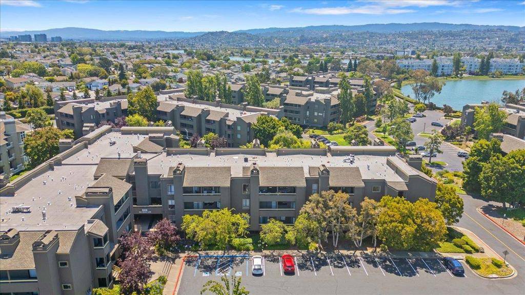 Foster City, CA 94404,840 Sea Spray LN #109